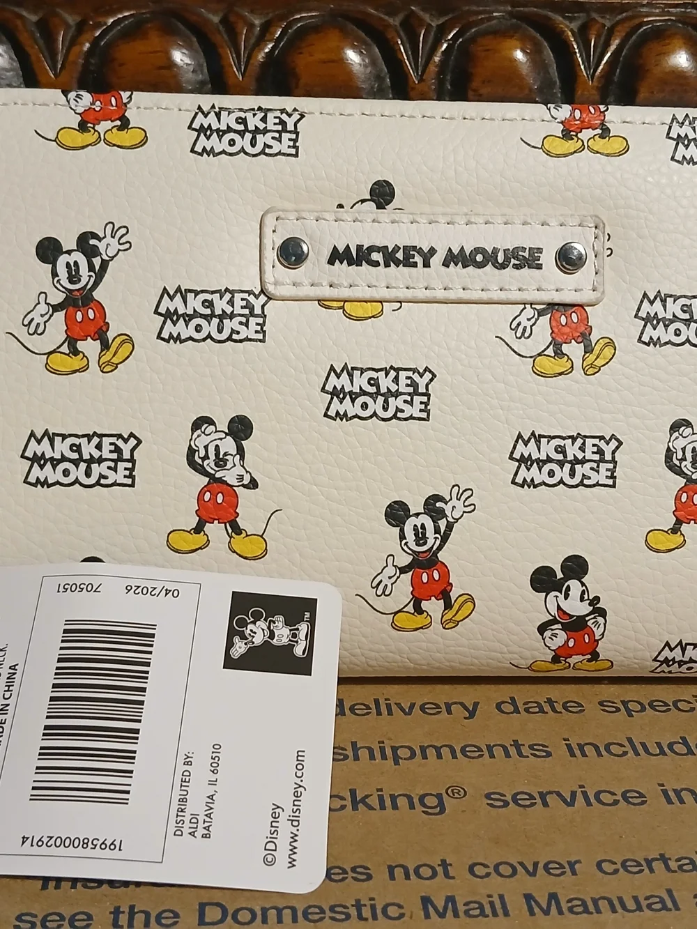 Disney White & Red Mickey Mouse Zip Wallet